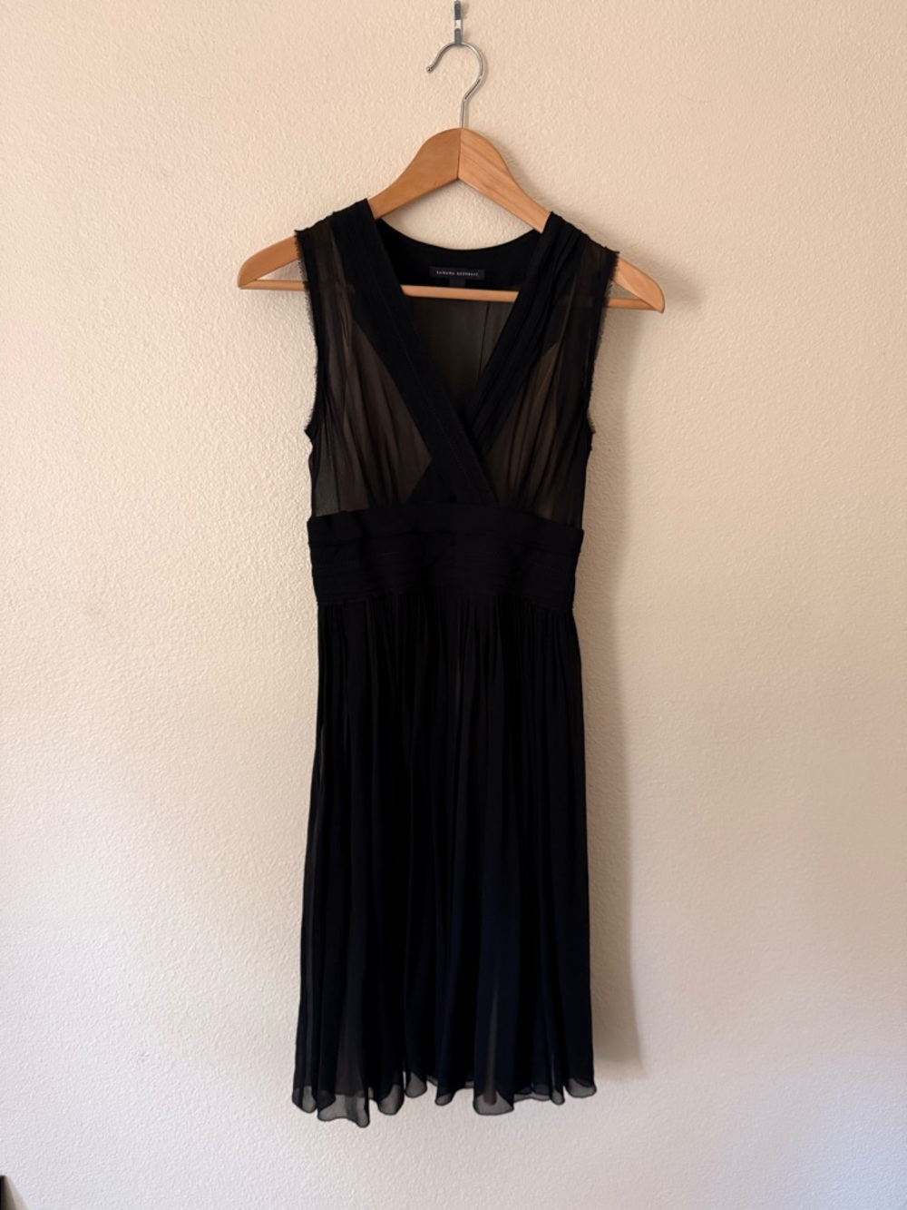 Banana Republic Black Sheer V-Neck Pleated Midi Dress
